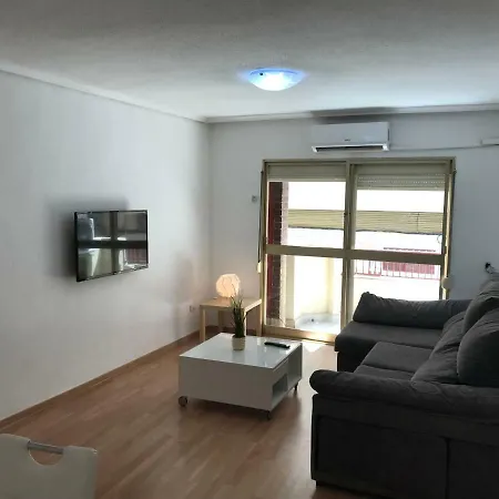Apartment Homely El Paseo