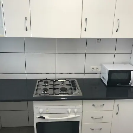 Homely El Paseo Apartment Torrevieja